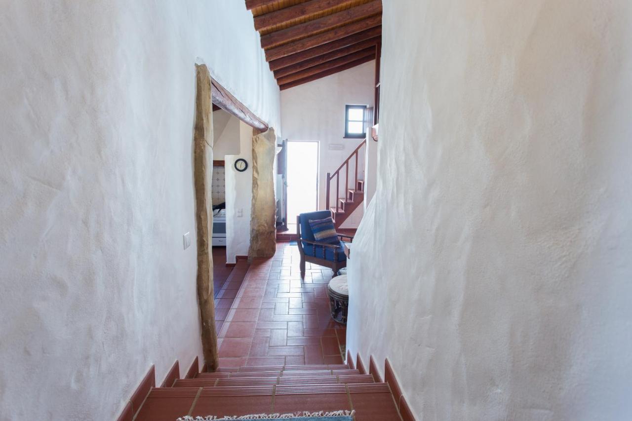 Casas Da Capela Do Monte, Country *