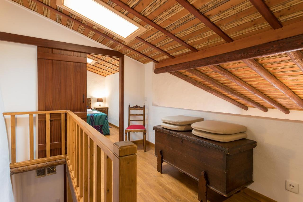 Casas Da Capela Do Monte, Country